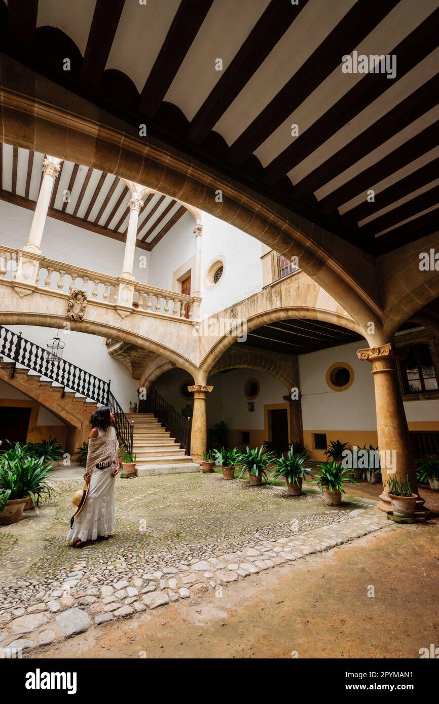 palacio de Can Oleza mandado construir por la familia Descos en el siglo XV, Monumento Historico-artistico, Palma, mallorca, isole balneari, spagna, ue Foto Stock