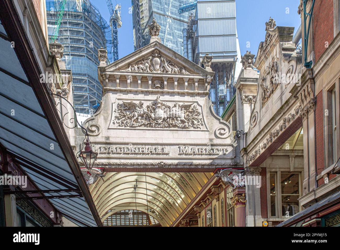 Esterno del Leaden Hall Market nella City of London, Regno Unito Foto Stock