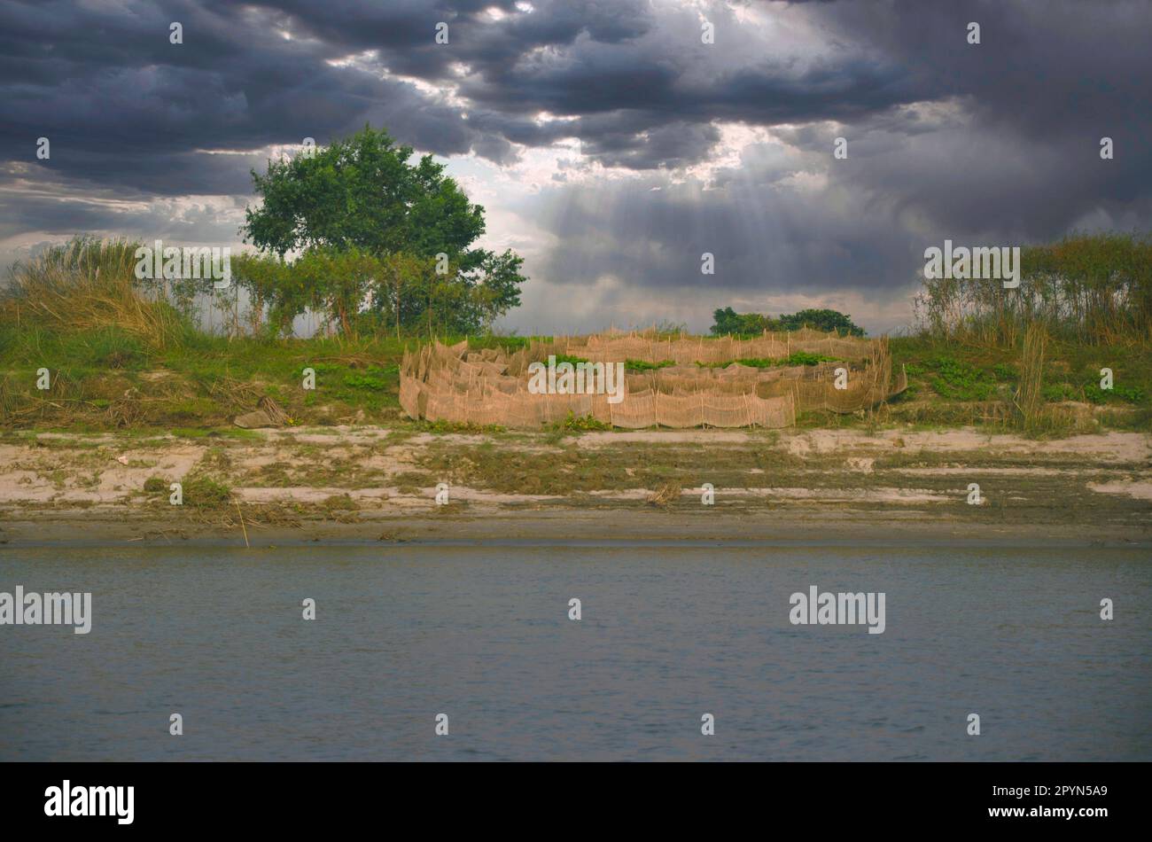 Scena naturale del fiume Padma in Bangladesh. Foto Stock
