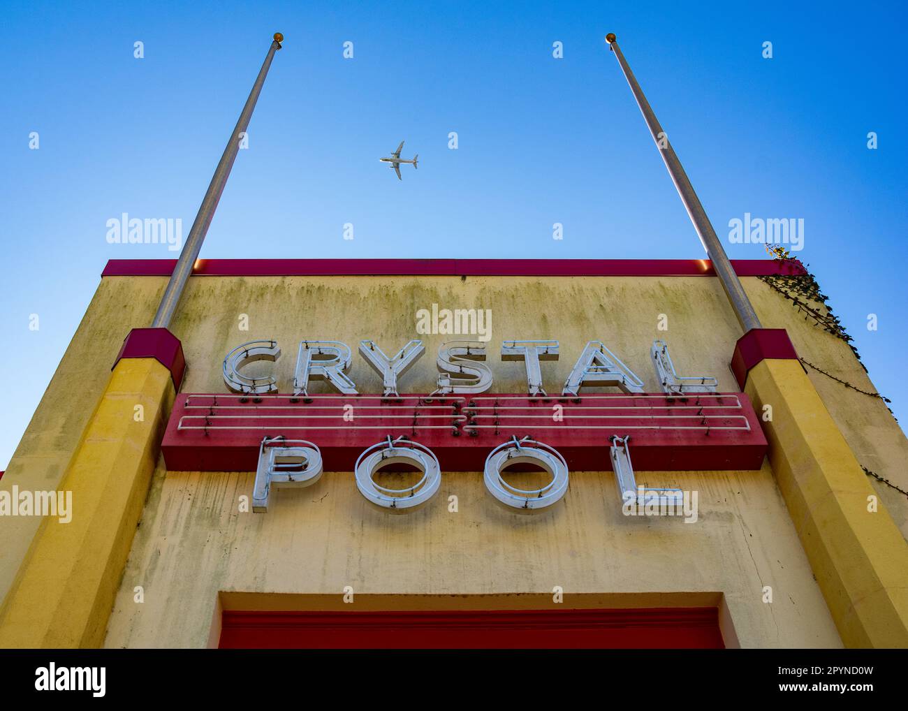 Ingresso e cartello art deco per Crystal Pool, Glen Echo Park, Glen Echo, MD Foto Stock