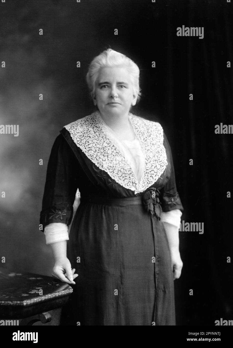 Anna Shaw. Ritratto dell'attivista statunitense del movimento suffragista e temperanza, Anna Howard Shaw (1847-1919), 1915 Foto Stock