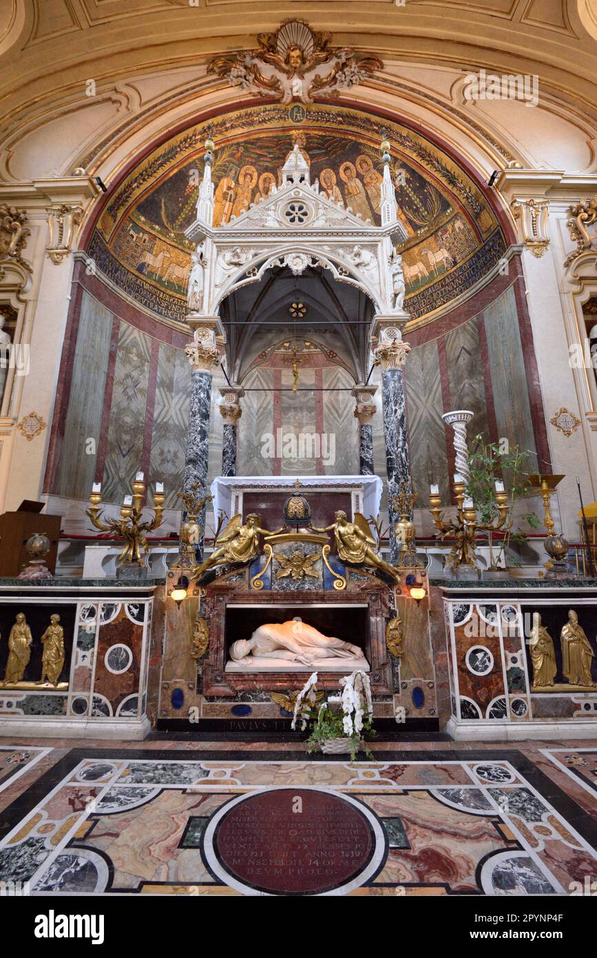 Basilica di Santa Cecilia all'interno di Trastevere, Trastevere, Roma, Italia Foto Stock