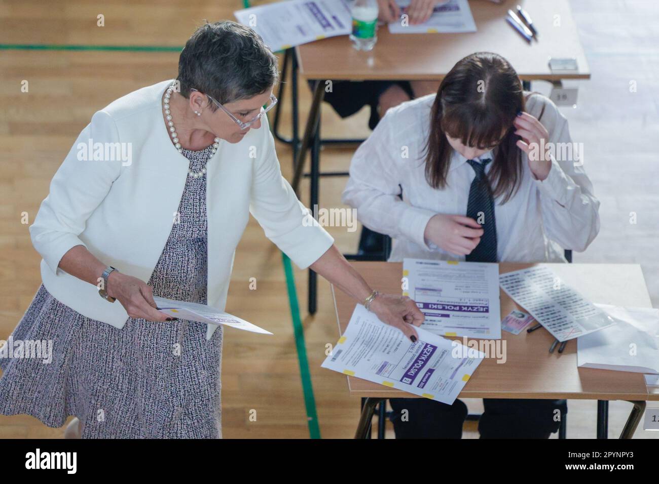 Wroclaw, Wroclaw, Polonia. 4th maggio, 2023. Alla scuola secondaria 9th di Wroclaw, gli esami di matriculazione in polacco hanno iniziato l'esame di matriculazione n/z a WrocÅ‚aw (Credit Image: © Krzysztof Zatycki/ZUMA Press Wire) SOLO PER USO EDITORIALE! Non per USO commerciale! Foto Stock