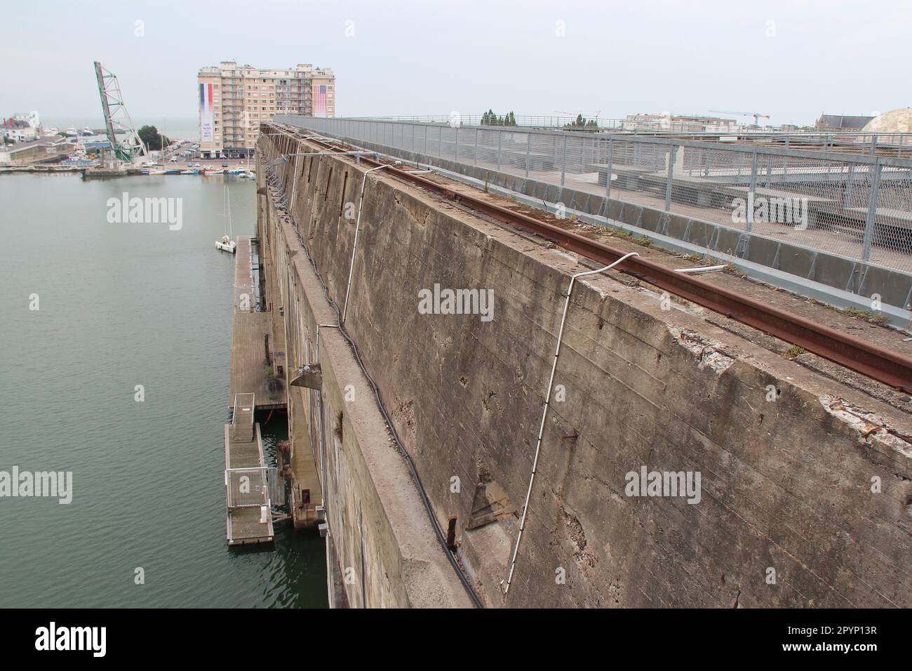 La base sottomarina in SAINT-NAZAIRE (Francia) Foto Stock