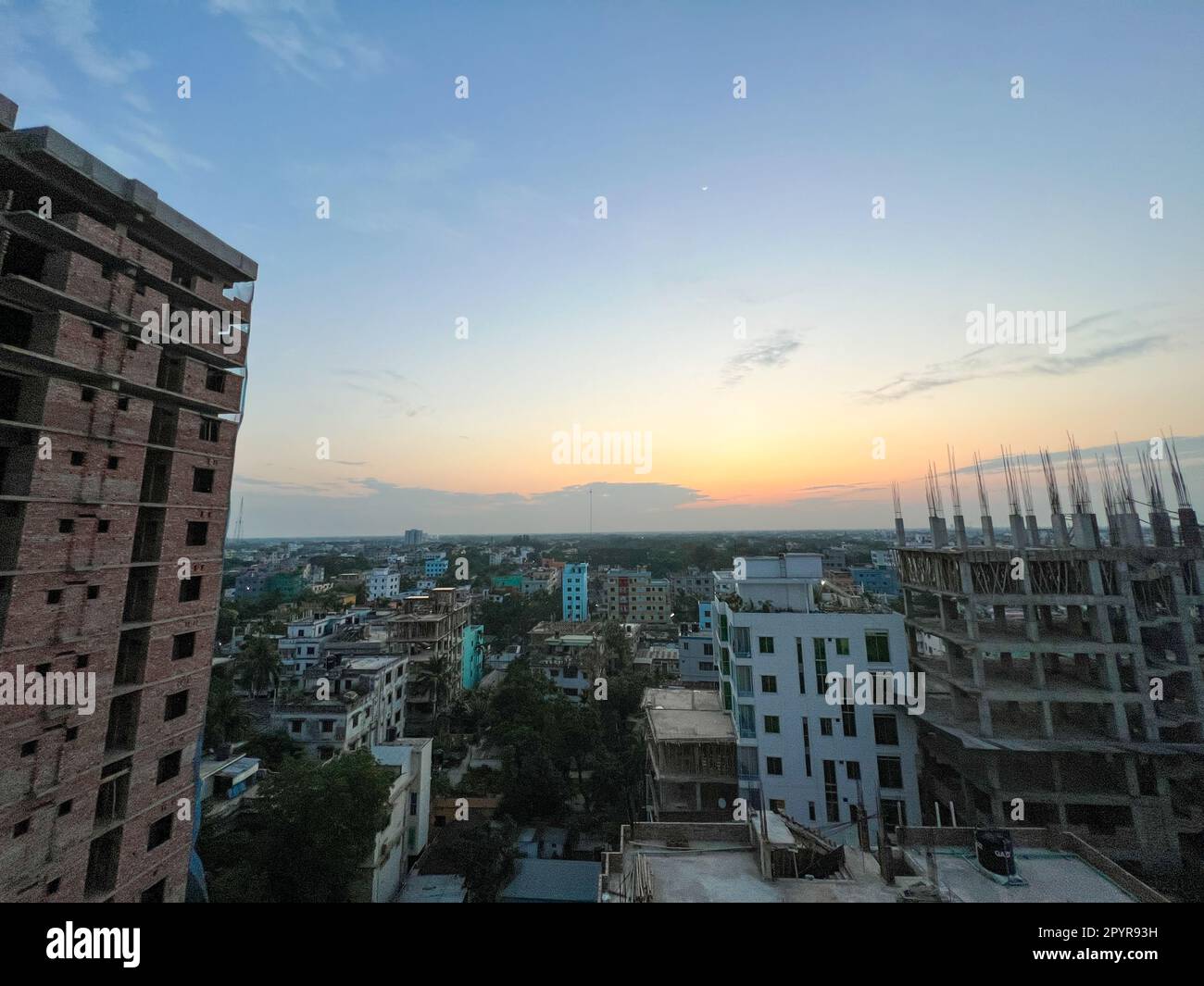 Mymensingh, Bangladesh Skyline è visto al crepuscolo. Foto Stock