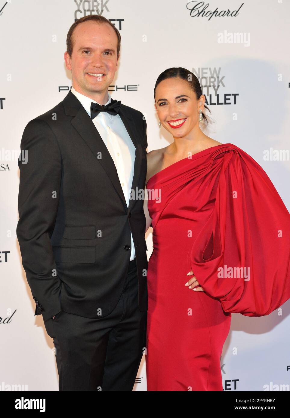 New York, Stati Uniti. 04th maggio, 2023. L-R: Jonathan Stafford e Brittany Pollack partecipano al NYC Ballet 2023 Spring Gala al David H. Koch Theater di New York, NY, il 4 maggio 2023. (Foto di Stephen Smith/SIPA USA) Credit: Sipa USA/Alamy Live News Foto Stock