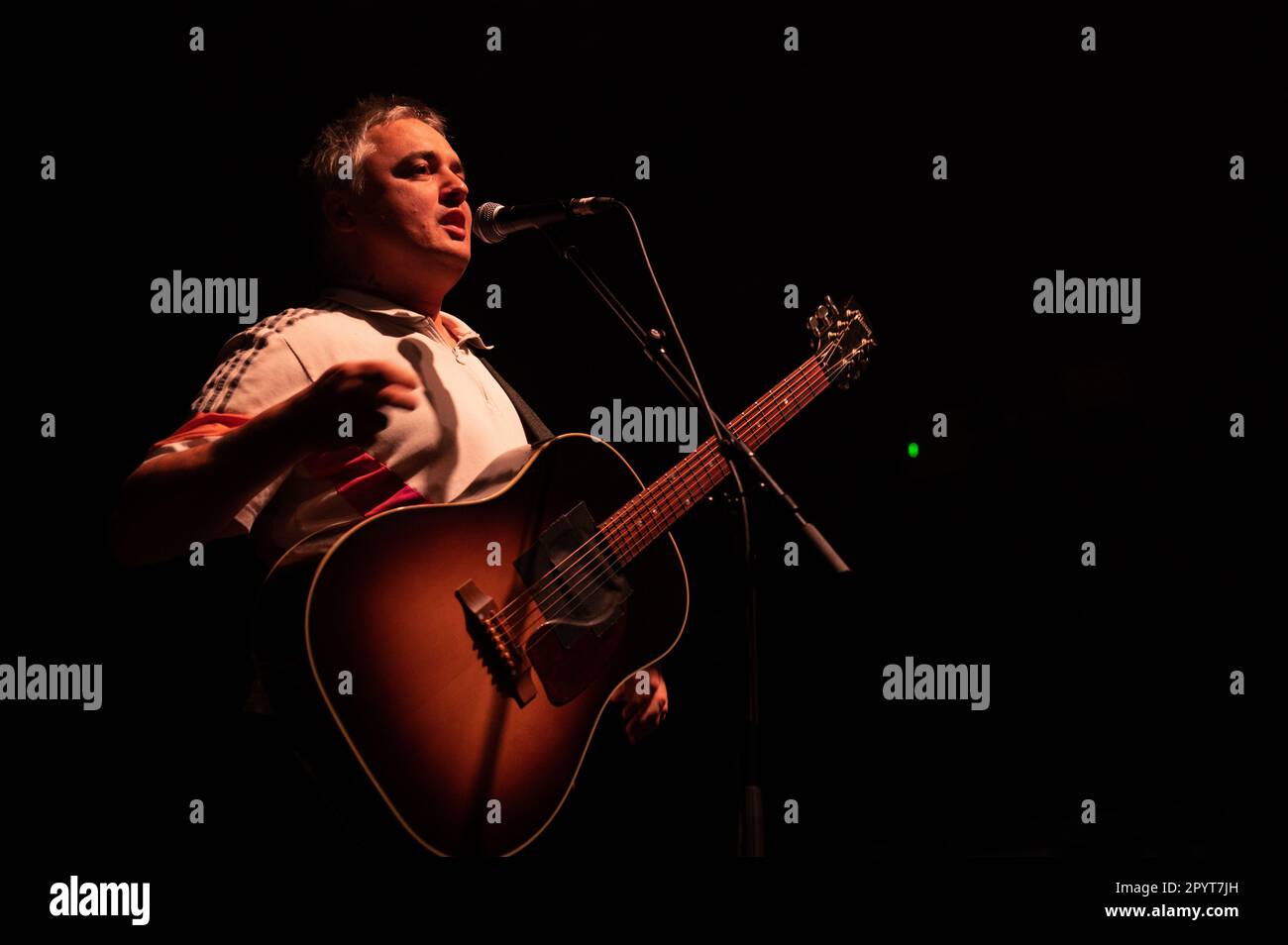 Birmingham, UK.04th maggio 2023. Peter Doherty sul palco alla sua esposizione acustica solista al O2 Academy Institute. Cristina Massei/Alamy Live News Foto Stock