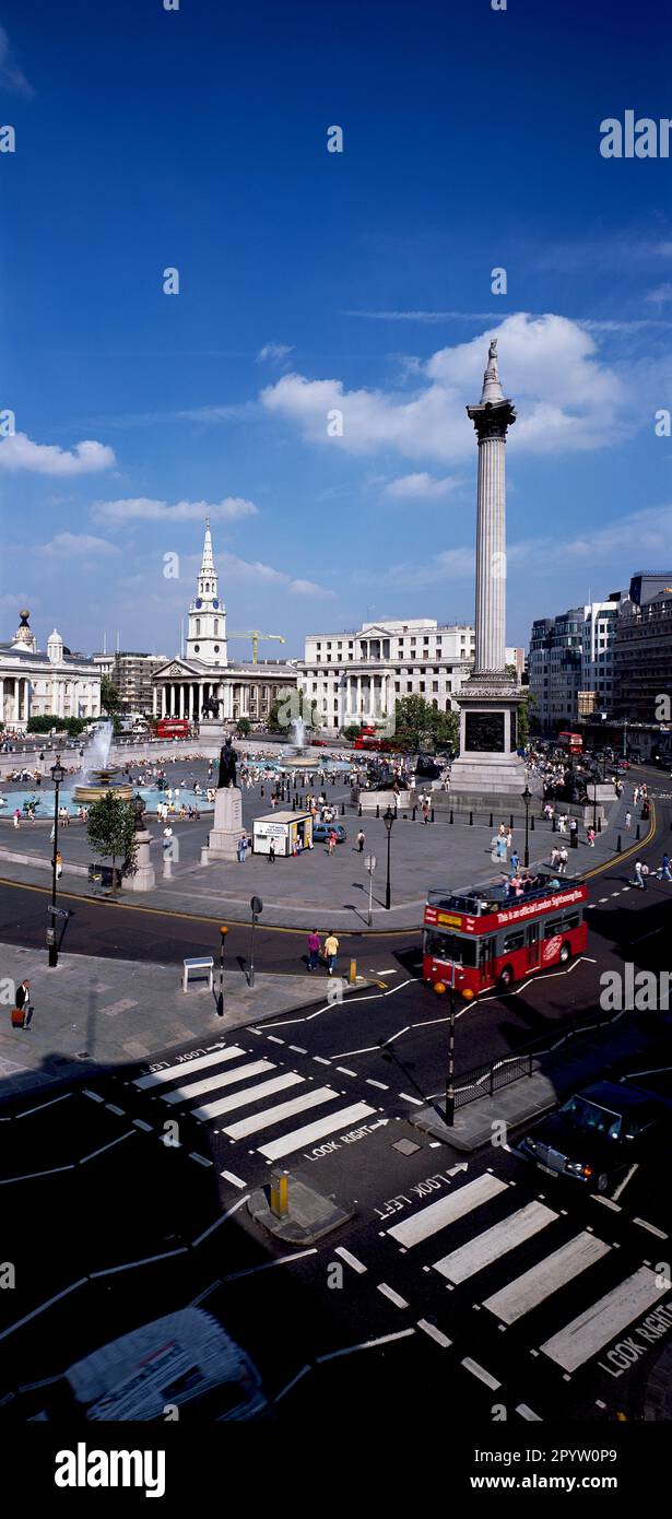 Inghilterra. Londra. Trafalgar Square con la colonna di Nelson. Foto Stock