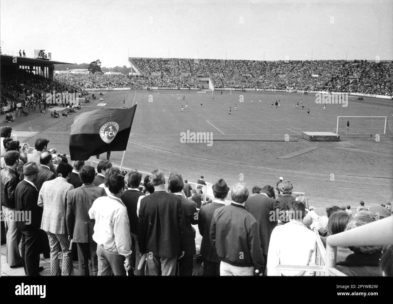 Panoramica Frankenstadion a Norimberga 15.08.1971 (stimato) in una partita del 1st FC Norimberga. Solo per uso giornalistico! Solo per uso editoriale! [traduzione automatica] Foto Stock