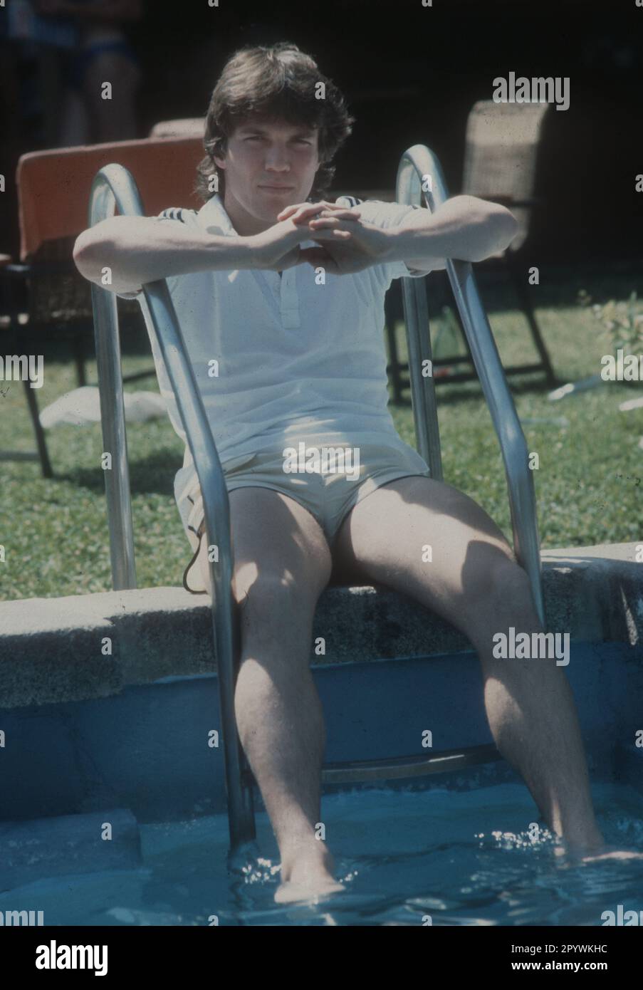 Coppa del mondo 1982 in Spagna. Lothar Matthäus presso la piscina dell'hotel a Madrid 30.06.1982. Solo per uso giornalistico! Solo per uso editoriale! [traduzione automatica] Foto Stock