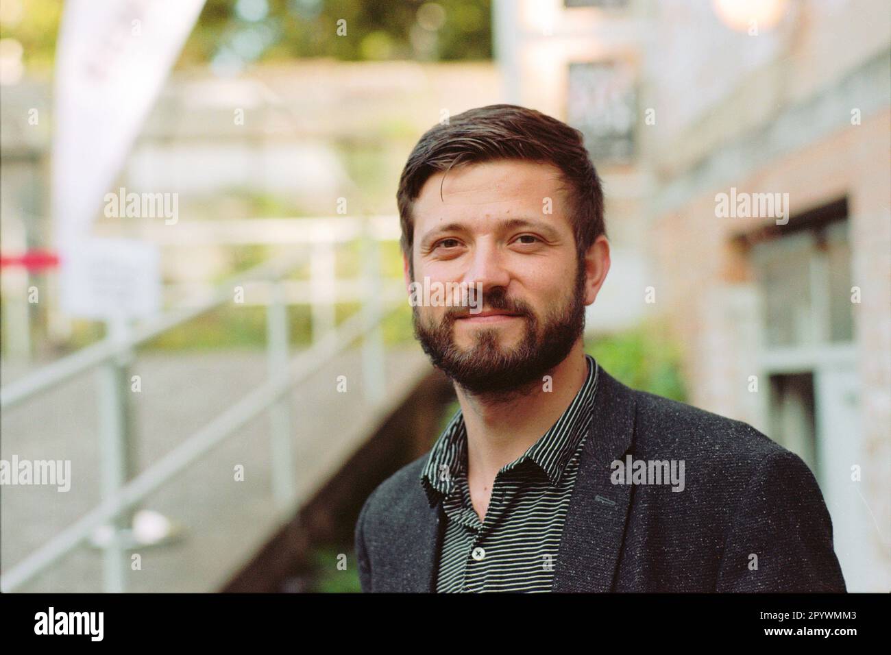 Alexandru Bulucz (poeta tedesco - traduttore - redattore di origine rumena) - 18.9.2020 [traduzione automatica] Foto Stock