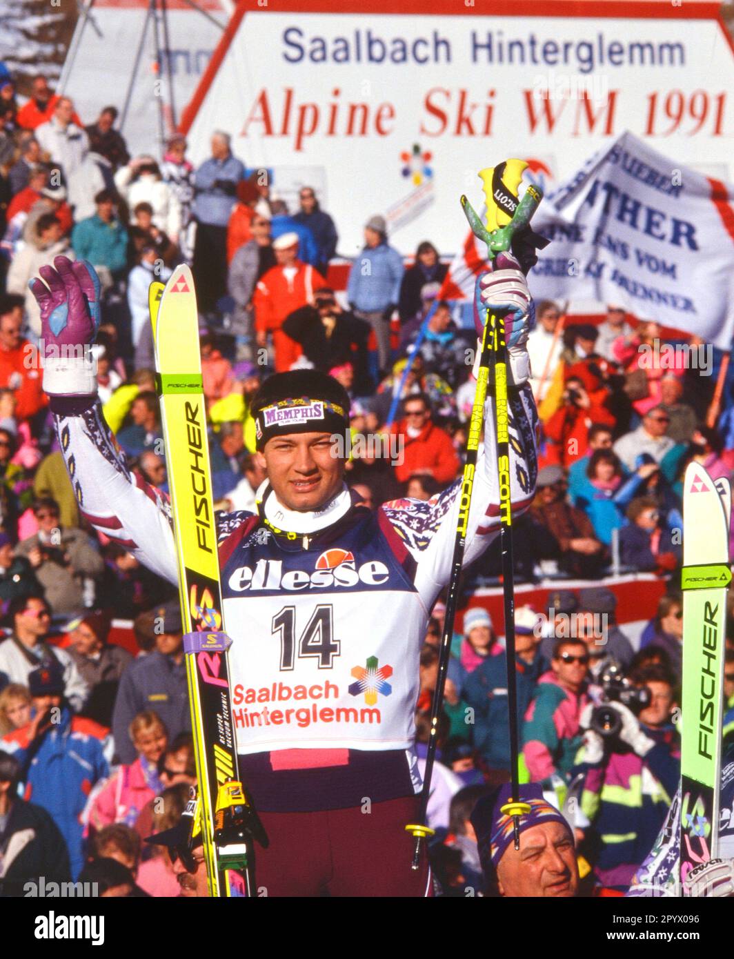 SKI ALPIN STAGIONE 90/91 Campionato del mondo 1991 Saalbach-Hinterglemm Super G uomini 23.01.1991 Stephan EBERHARTER (AUT) celebra il suo titolo di Campionato del mondo. XxNOxMODELxRELEASExx [traduzione automatica]- AUSTRIA OUT Foto Stock