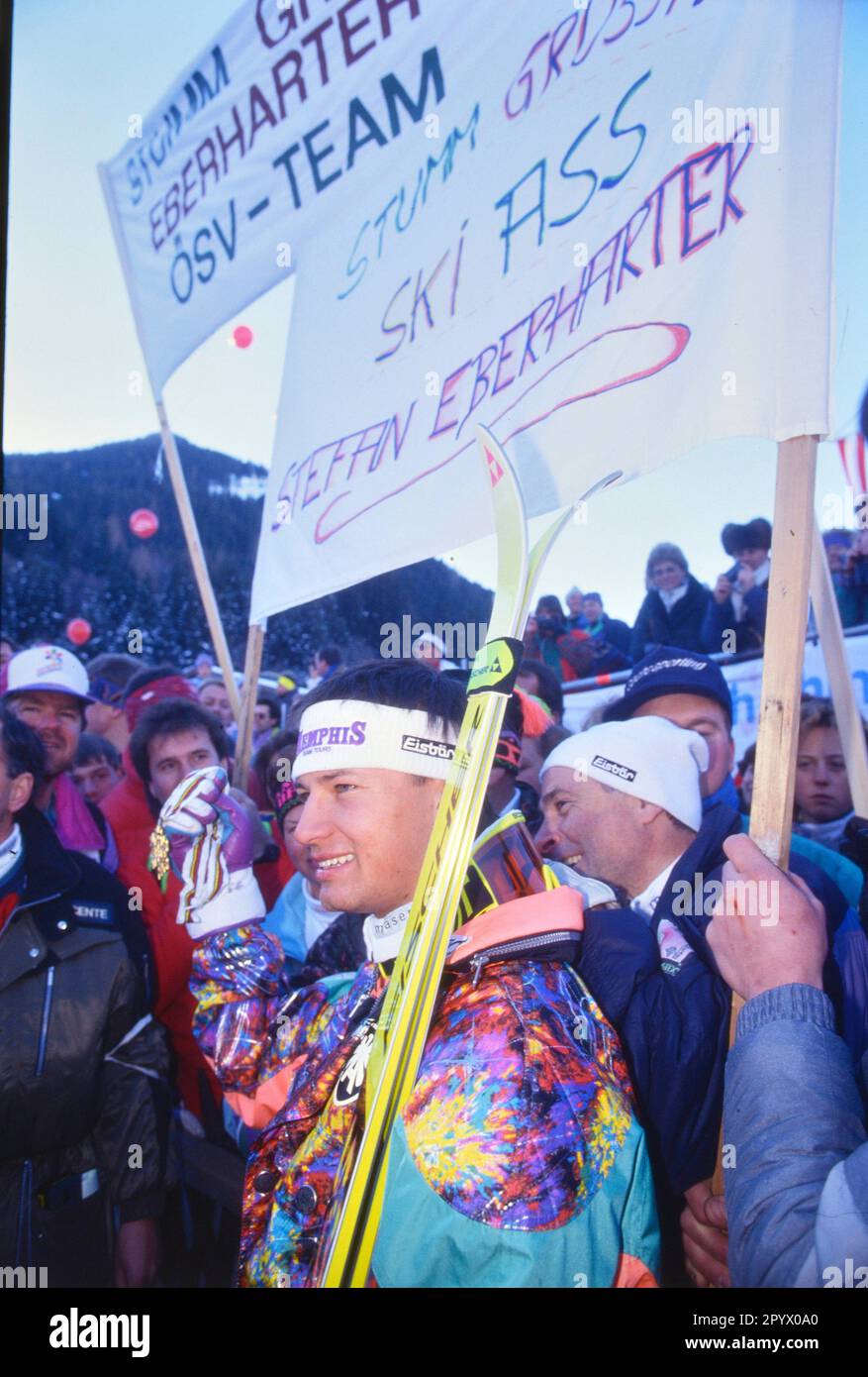 SKI ALPIN STAGIONE 90/91 Campionato del mondo 1991 Saalbach-Hinterglemm Super G uomini 23.01.1991 Stephan EBERHARTER (AUT) celebra il suo titolo di Campionato del mondo. XxNOxMODELxRELEASExx [traduzione automatica]- AUSTRIA OUT Foto Stock
