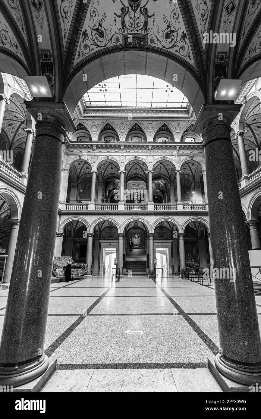 Lucernario e archi rotondi all'Università delle Arti applicate e Museo, MAK, fotografia in bianco e nero, Vienna, Austria Foto Stock