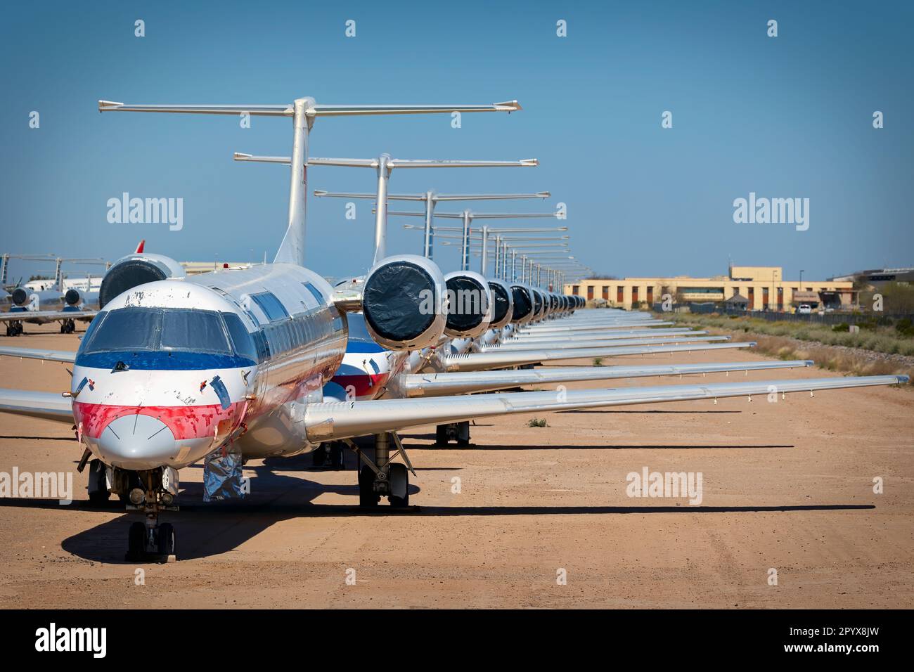 Il parco aereo della contea di Pinal a Marana, Arizona, funge da "boneyard" per gli aeromobili civili commerciali, nonché per lo stoccaggio e la riconfigurazione dei velivoli di linea aerea, Foto Stock