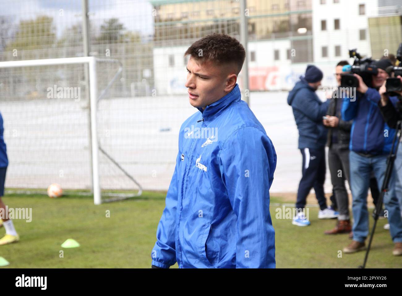 San Pietroburgo, Russia. 05th maggio, 2023. Andrey Mostovoy della Zenit Football Club si scalda durante la sessione di allenamento al Gazprom Training Centre prima della partita del 26th° round della Russian Premier League, Zenit Saint Petersburg - Spartak Moscow. (Foto di Konstantinov/SOPA Images/Sipa USA) Credit: Sipa USA/Alamy Live News Foto Stock