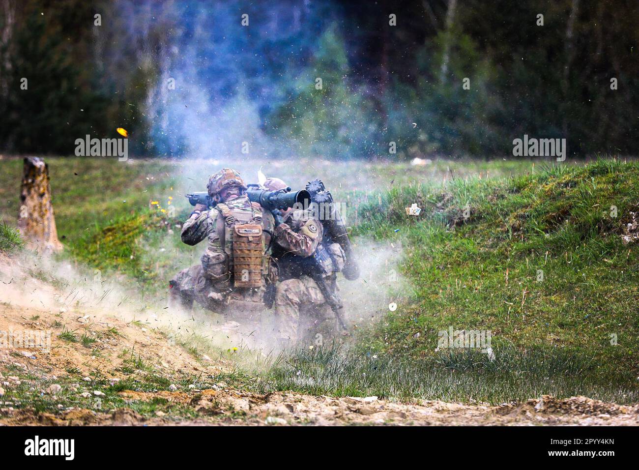 Germania. 26th Apr, 2023. I soldati eseguono esercizi di fuoco dal vivo a livello di piattaforma presso la Grafenwoehr Training Area, Germania, dal 24 al 26 aprile 2023. Credito: USA Army/ZUMA Press Wire Service/ZUMAPRESS.com/Alamy Notizie dal vivo Foto Stock