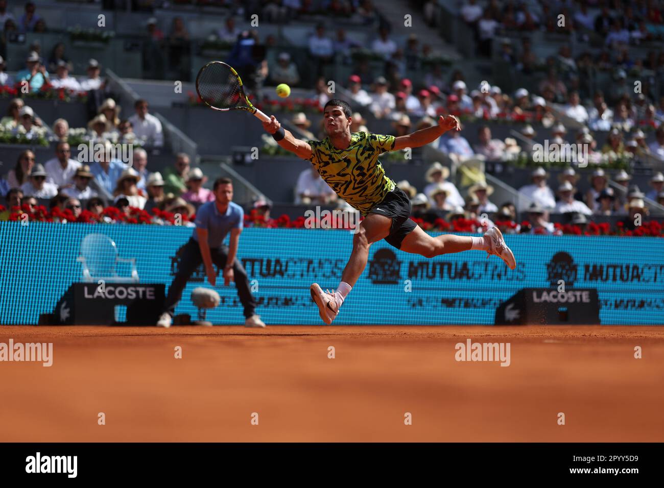 Madrid, Espagne. 05th maggio, 2023. Carlos Alcaraz durante il Mutua Madrid Open 2023, Masters 1000 torneo di tennis il 5 maggio 2023 a Caja Magica a Madrid, Spagna - Photo Antoine Couvercelle/DPPI Credit: DPPI Media/Alamy Live News Foto Stock