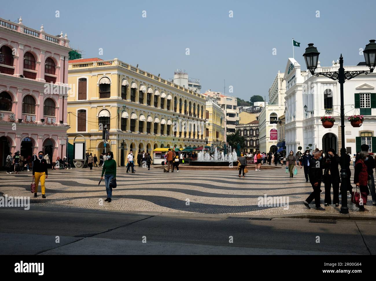 Pedoni in Piazza Senado a Macau SAR, Cina Foto Stock