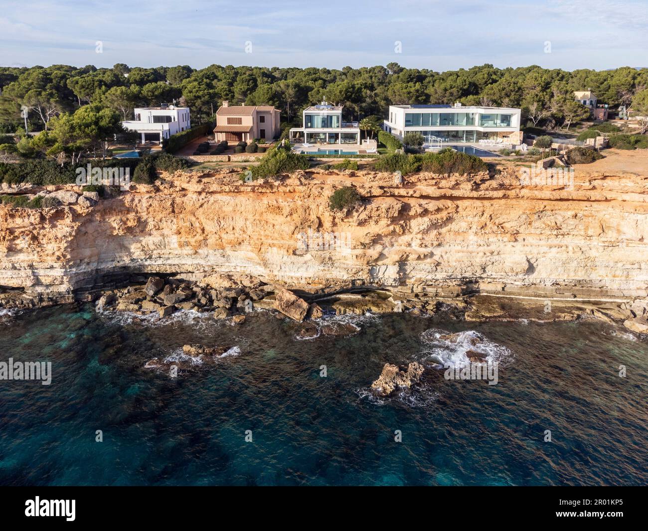 Scogliere di S Estalella e Vallgornera, Cala Pí, Costa de Migjorn, Llucmajor, Maiorca, Spagna. Foto Stock