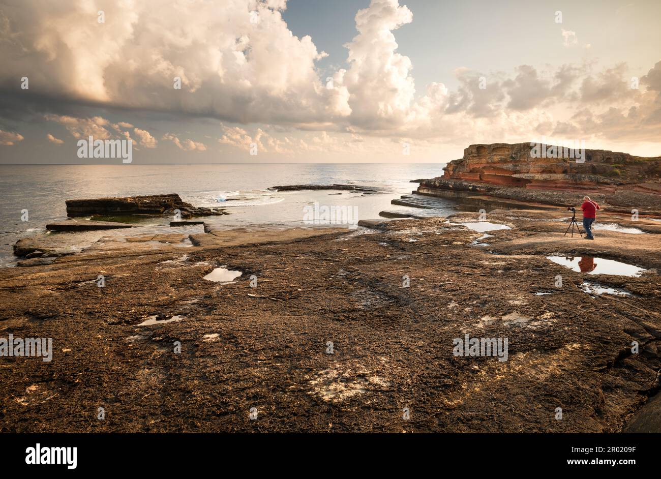 Kefken, Kandira, Turchia. 25 luglio 2019. Famose aree turistiche di Kocaeli. Alba sulle rocce rosa ( Turco; Pembe Kayalar ). Stagione estiva. Foto Stock
