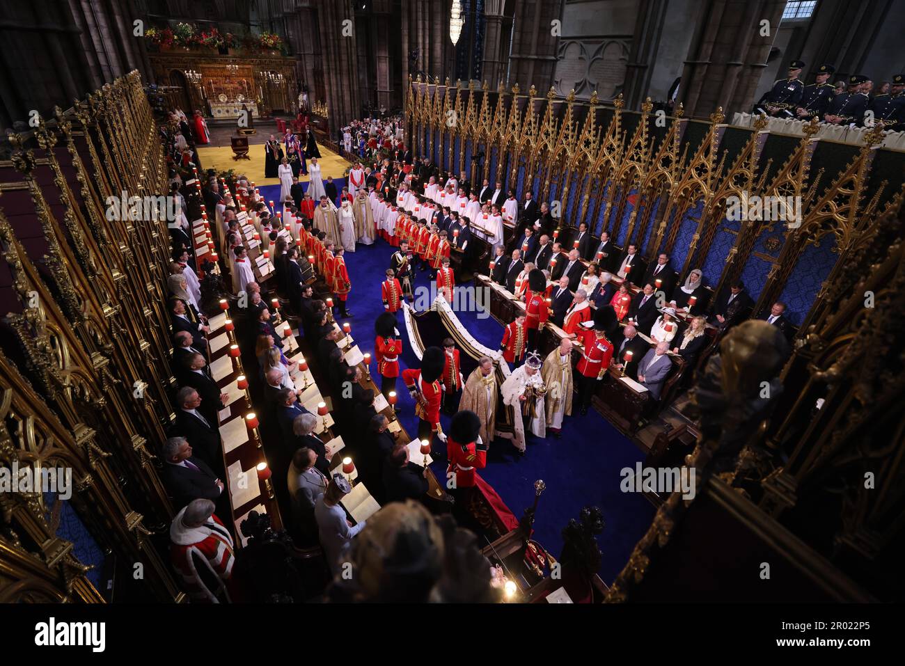 Re Carlo III durante la sua incoronazione all'Abbazia di Westminster, Londra. Data immagine: Sabato 6 maggio 2023. Foto Stock