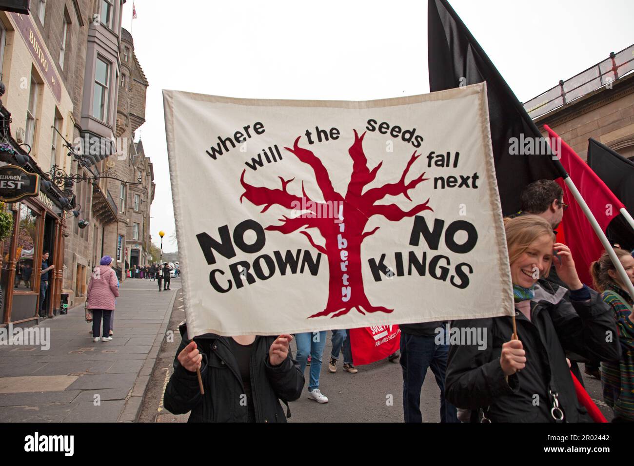 Centro di Edimburgo, Scozia, Regno Unito. 6 maggio 2023. Il Rally del giorno di maggio, vari gruppi che esprimono messaggi diversi mentre marciano attraverso il centro della città. Credit: Arch White/alamy live news. Foto Stock