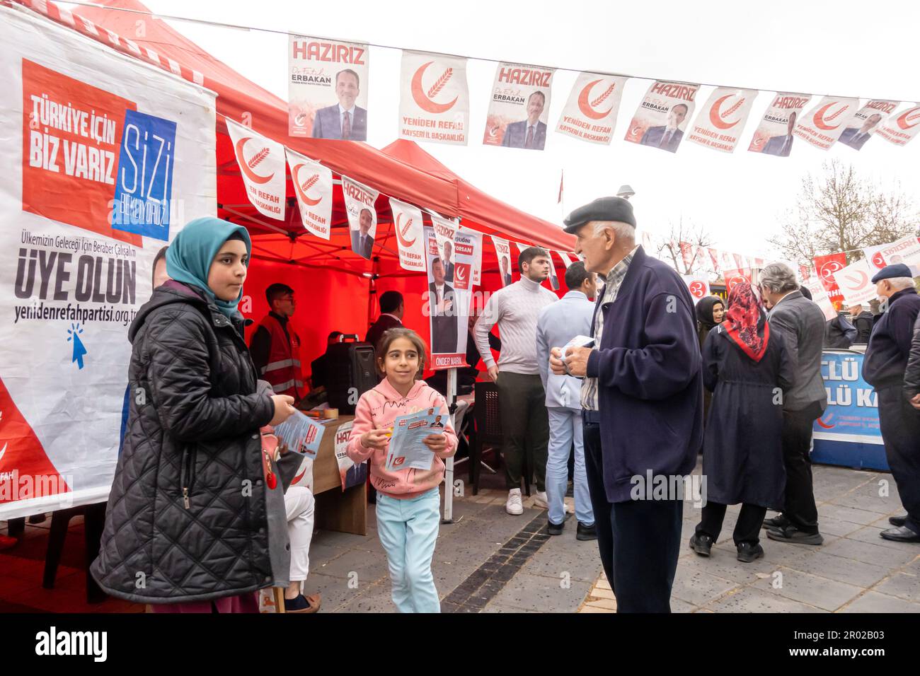 New Welfare Party (Yeniden Refah Partisi) - partito politico islamico in Turchia, un'attività di stand-avanti alle elezioni 2023. Kayseri Turchia centrale Foto Stock