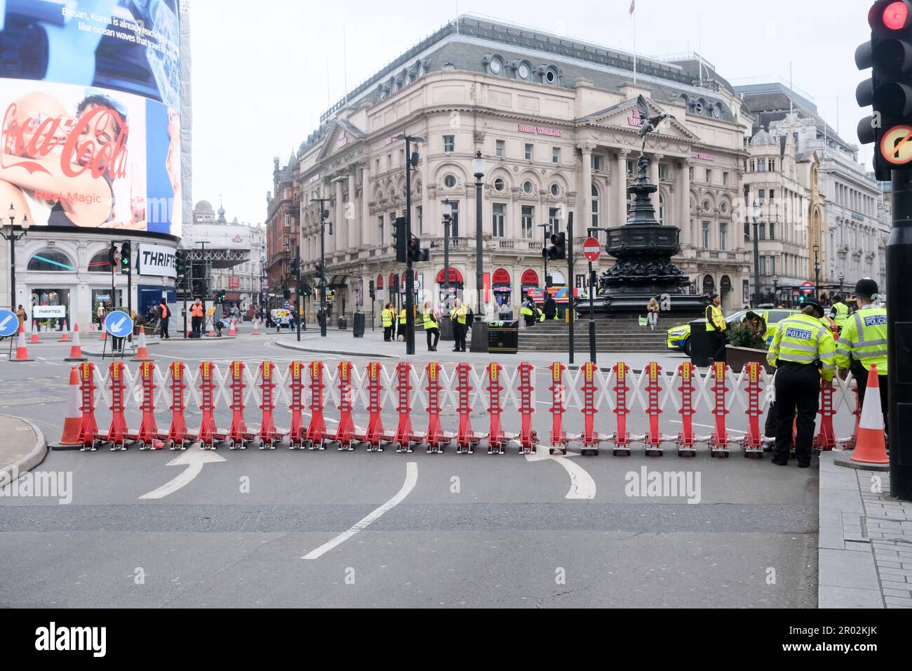 Londra, Regno Unito. 6th maggio 2023. Incoronazione di re Carlo III Misure di sicurezza. Credit: Matthew Chattle/Alamy Live News Foto Stock