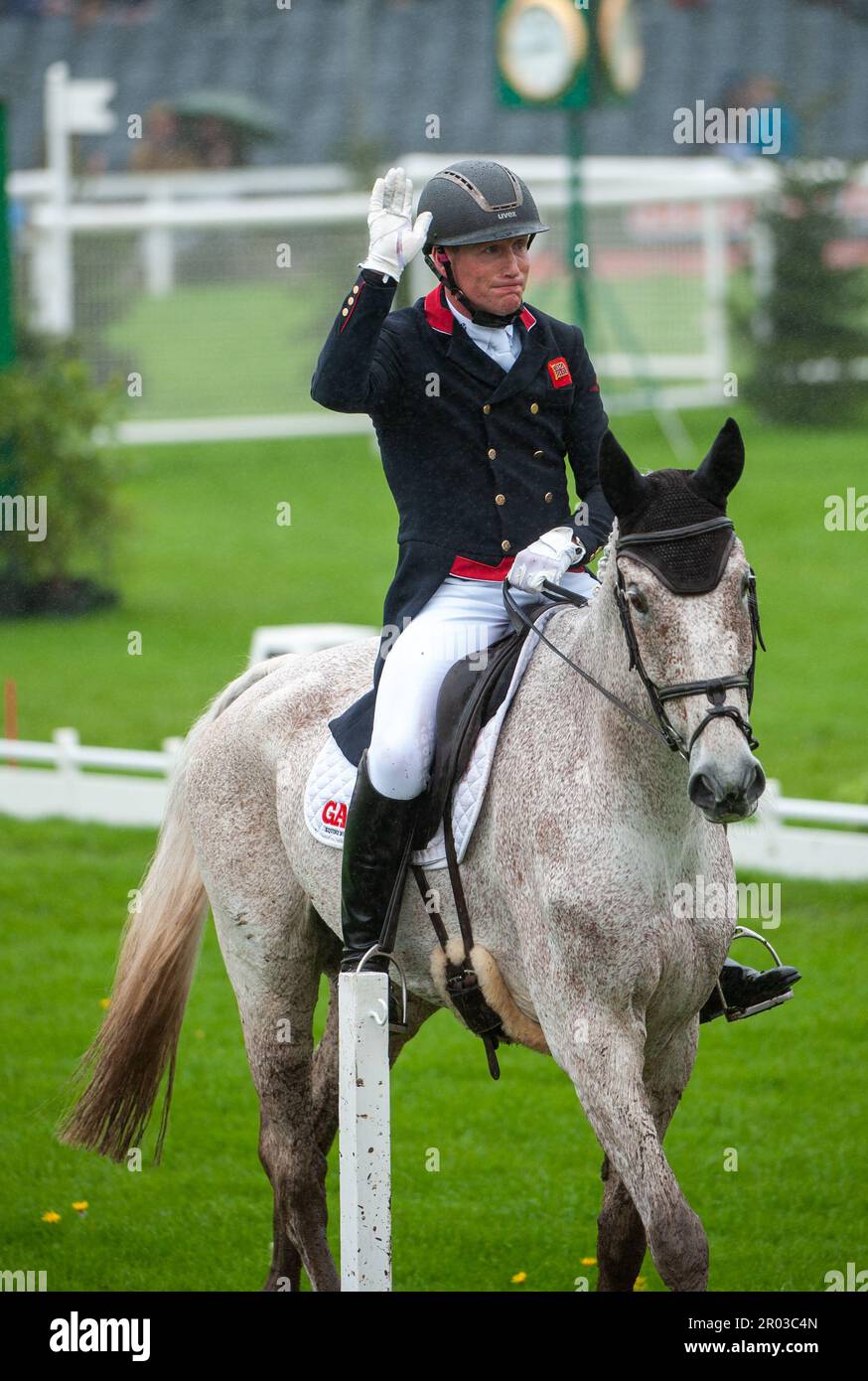 Oliver Townend equitazione Ballaghmor classe rappresentante GRANDE, Regno Unito. 6th maggio, 2023. Durante la fase di Dressage, il giorno 2 delle prove a Cavallo di Badminton del 2023 presentate DA MARS alla Badminton House vicino a Bristol, Gloucestershire, Inghilterra, Regno Unito. Credit: Jonathan Clarke/Alamy Live News Foto Stock