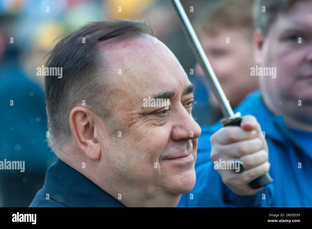 Glasgow, Scozia, Regno Unito. 6th maggio, 2023. L'ex primo ministro Alex Salmond si unisce ai sostenitori dell'indipendenza scozzese per marciare da Kelvingrove Park attraverso il centro della città a un rally a Glasgow Green. L'evento è stato organizzato dal gruppo All Under One Banner. Credit: SKULLY/Alamy Live News Foto Stock