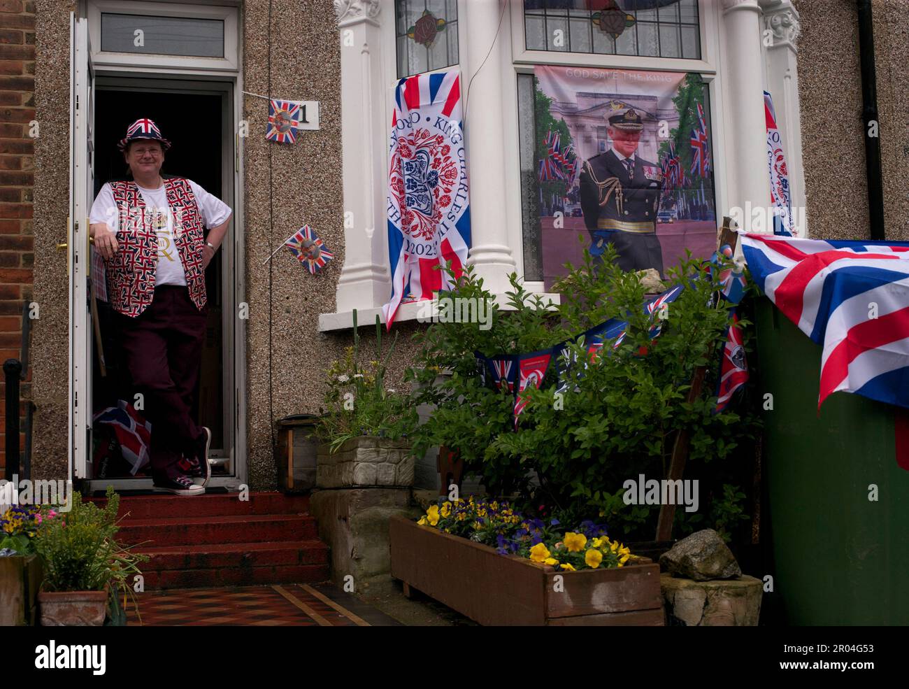 Casa decorata per Coronation Day - 6 maggio 2023 - in Abbey Wood, sud-est di Londra, Regno Unito Foto Stock