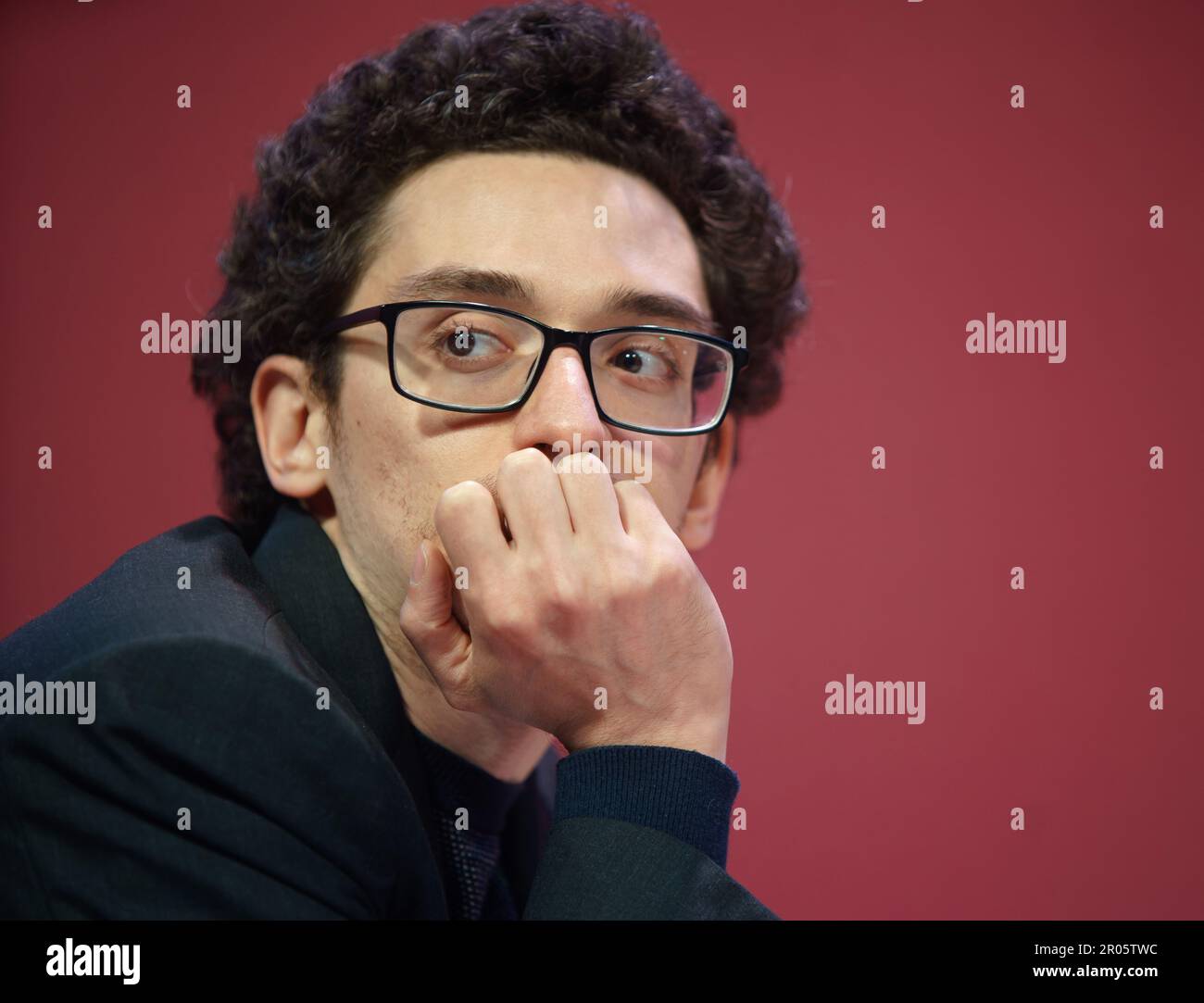 Bucarest, Romania. 6th maggio, 2023: Il nonno americano Fabiano Caruana durante la partita contro il nonno rumeno, Bogdan DEAC (non in foto), nel primo round di Superbet Chess Classic Romania 2023, la prima tappa del circuito Grand Chess Tour 2023, a Bucarest il 6th maggio 2023. Durante i 10 giorni del torneo, dal 5 al 15 maggio, dieci dei migliori giocatori classificati FIDE gareggeranno. Credit: Lucian Alecu/Alamy Live News Foto Stock