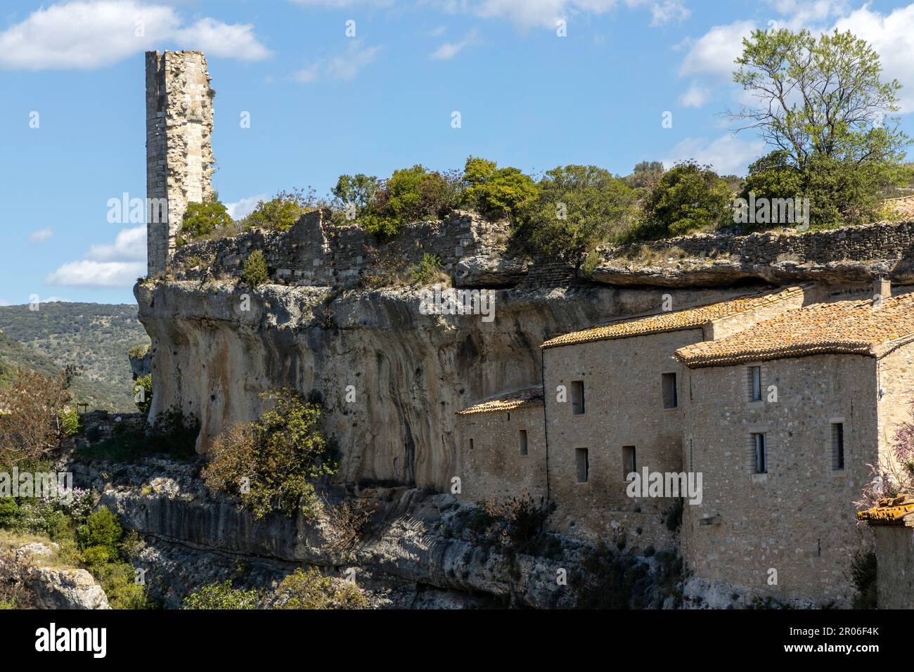 Borgo medievale di Minerve nel dipartimento francese di Aude Foto Stock