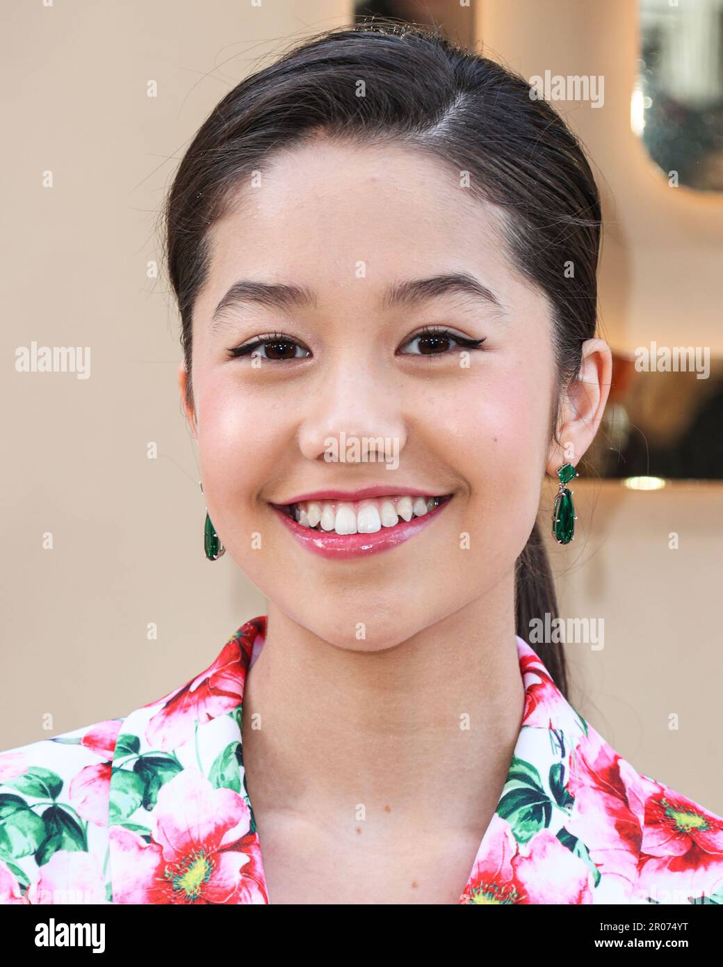 LOS ANGELES, CALIFORNIA, USA - MAGGIO 06: L'attrice e cantautrice americana Trinity Jo-li Bliss arriva al Gold House's 2nd Annual Gold Gala 2023 che si tiene presso il Music Center il 6 Maggio 2023 a Los Angeles, California, Stati Uniti. (Foto di Xavier Collin/Image Press Agency) Foto Stock