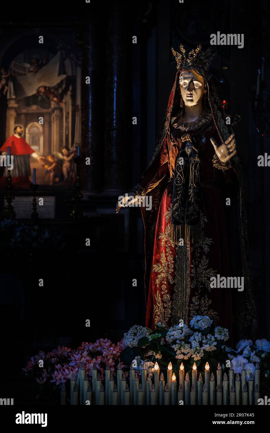 Torino chiaroscuro. Chiesa di San Carlo Borromeo. Foto Stock