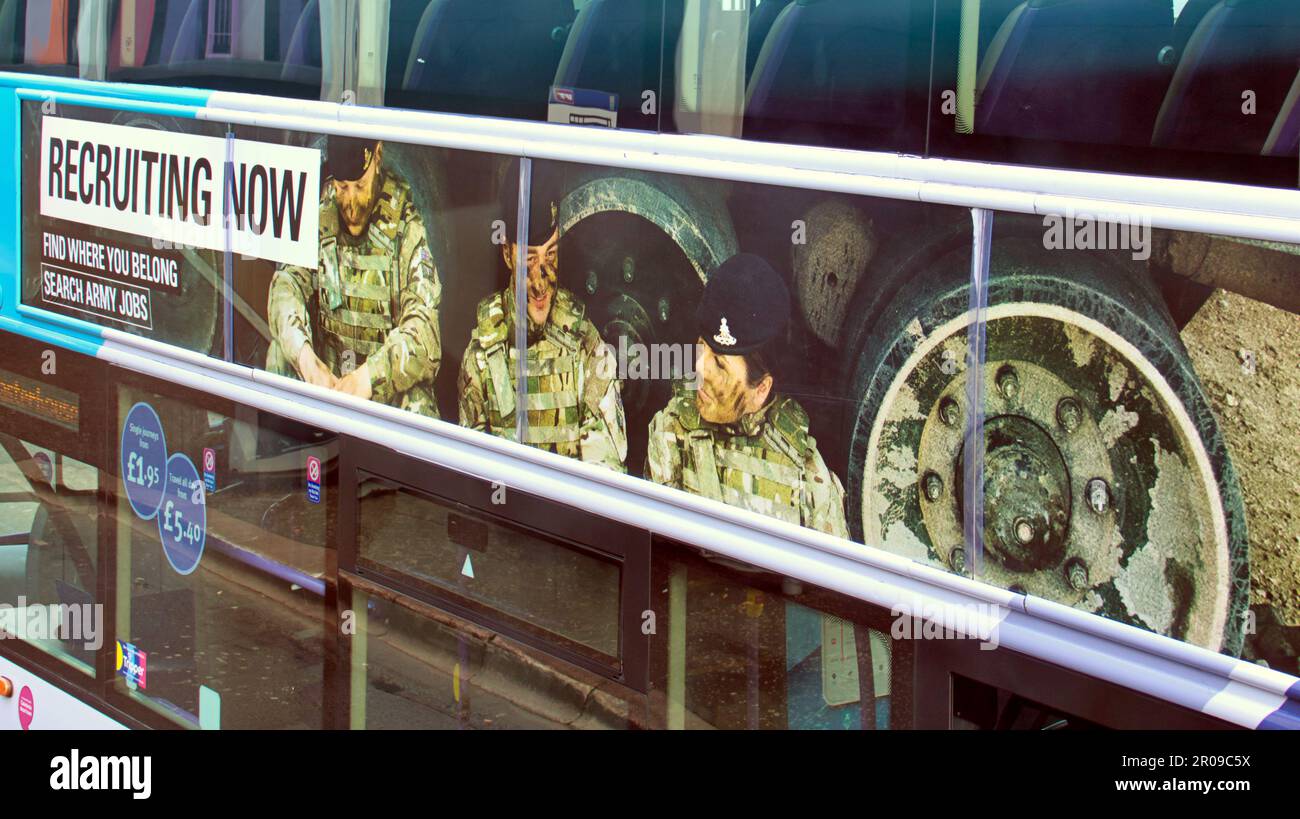 reclutamento dell'esercito ora poster sul lato dell'autobus Foto Stock