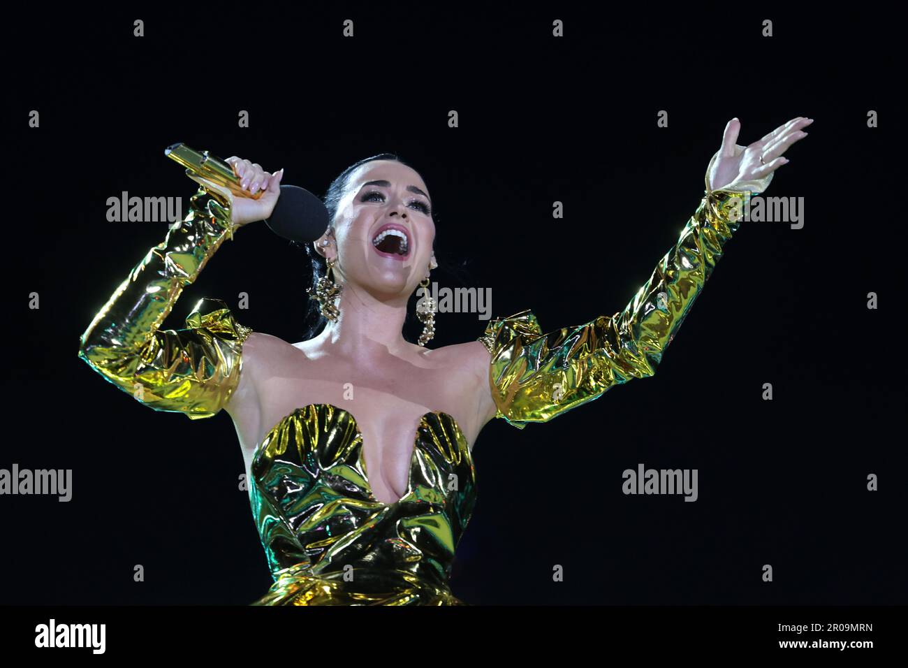 Katy Perry si esibisce al Concerto di incoronazione che si tiene nei terreni del Castello di Windsor, nel Berkshire, per celebrare l'incoronazione di Re Carlo III e della Regina Camilla. Data immagine: Domenica 7 maggio 2023. Foto Stock