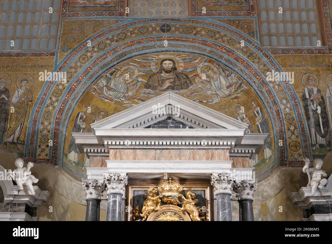 Battistero san giovanni laterano immagini e fotografie stock ad alta