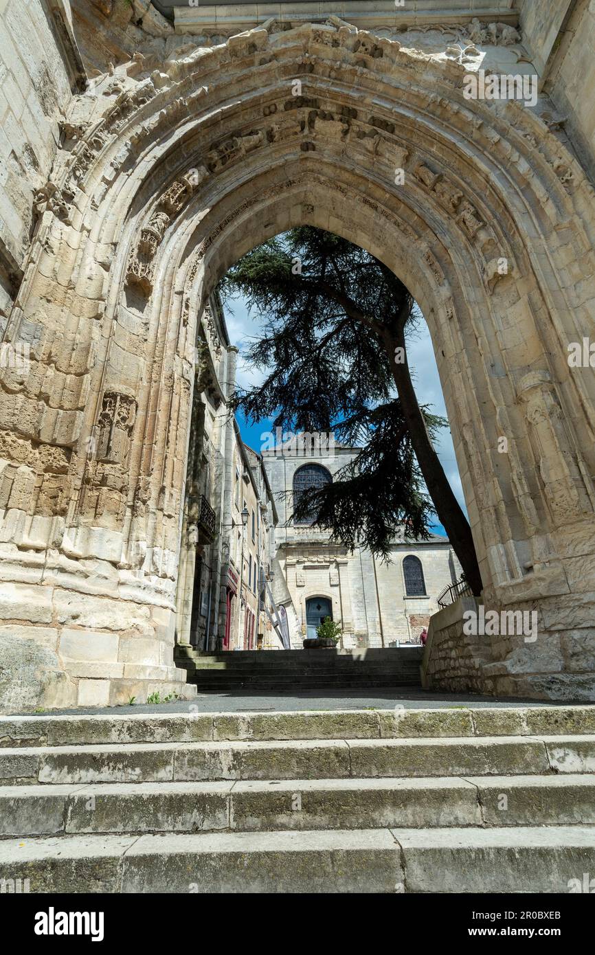 La Charité-sur-Loire. Porte gotiche. Dipartimento della Nièvre. Bourgogne-Franche-Comte. Francia Foto Stock