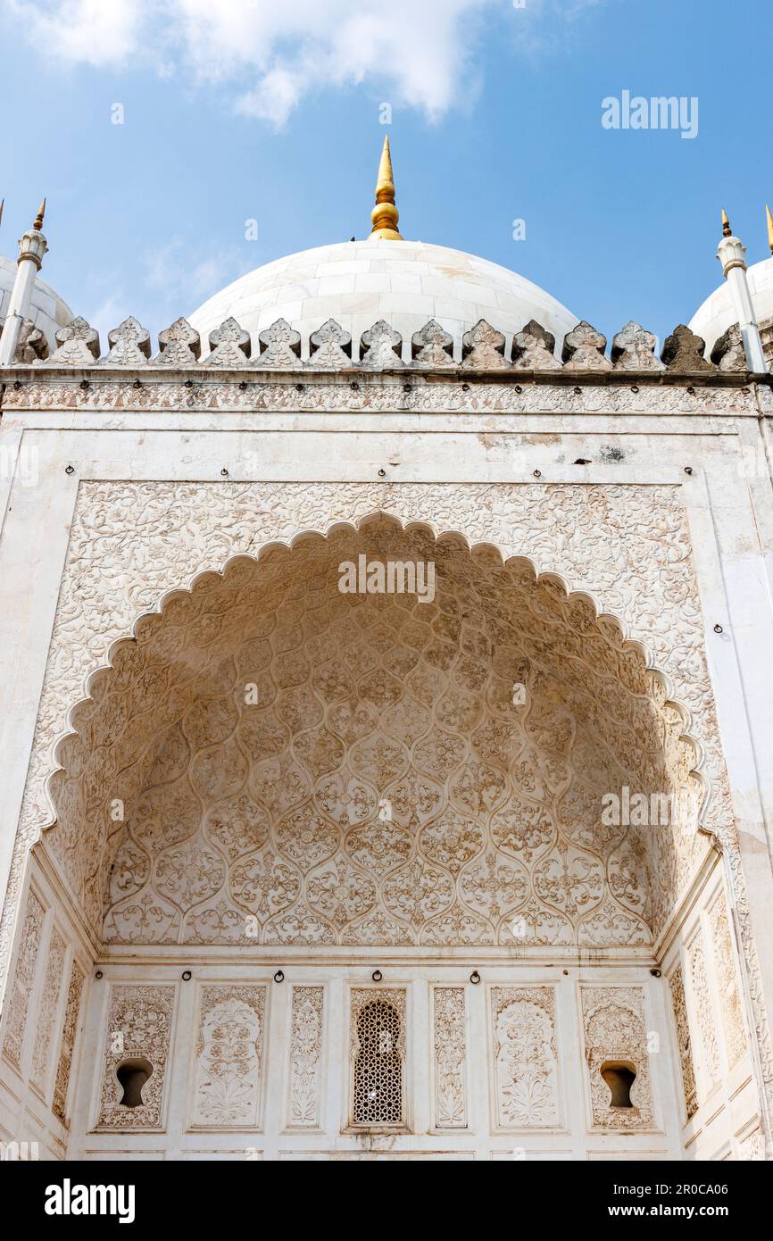 Esterno del Bibi Ka Maqbara - baby Taj Mahal - in Aurangabad, Maharashtra, India, Asia Foto Stock