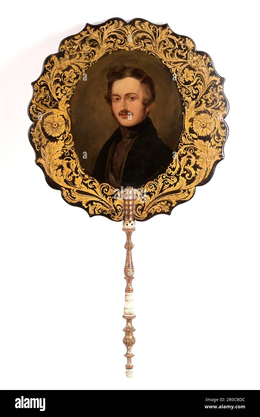 Ritratto del principe Alberto sullo schermo del volto di Papier mâché, 1840. Produttore: Jennens & Bettridge (Constitution Hill, Birmingham). Uno di un paio, probabilmente fatto per commemorare il matrimonio reale della regina Vittoria e del principe Alberto nel 1840 Foto Stock