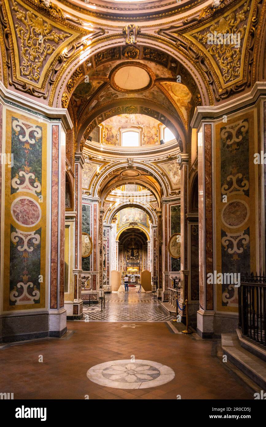 Napoli, Italia 7 maggio 2023 : interni, dipinti e dettagli della chiesa di San Paolo maggiore, nel cener storico di Napoli Foto Stock