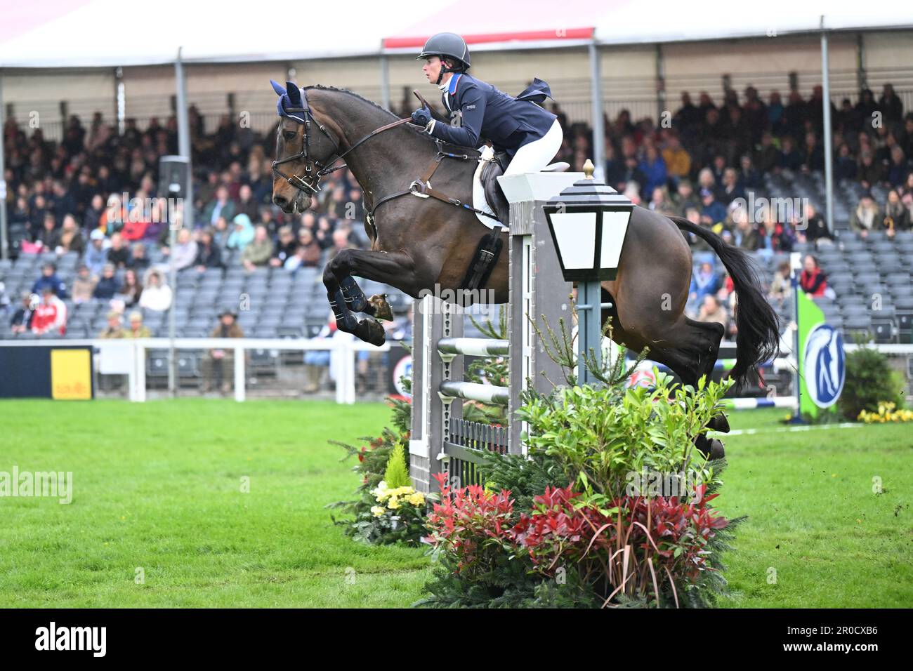 Badminton Estate, Gloucestershire, Regno Unito. 8th maggio, 2023. 2023 Badminton Horse Trials Day 5; Lillian Heard Wood of United States in sella a LCC Barnaby durante lo show jumping test il giorno 5 delle 2023 Badminton Horse Trials Credit: Action Plus Sports/Alamy Live News Foto Stock