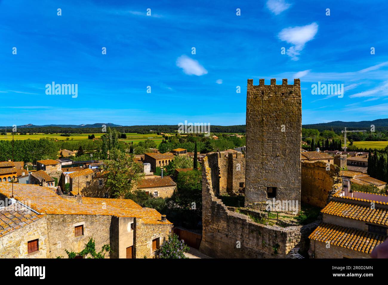 Castell de Peratallada, a Forallac, Baix Emporda, Costa Brava, Girona, Catalogna. Il castello risale al 11th ° secolo. Foto Stock