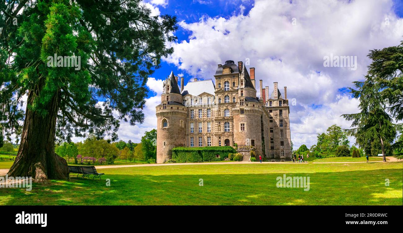 Castelli più belli ed eleganti di Francia - Chateau de Brissac , famosa valle della Loira Foto Stock