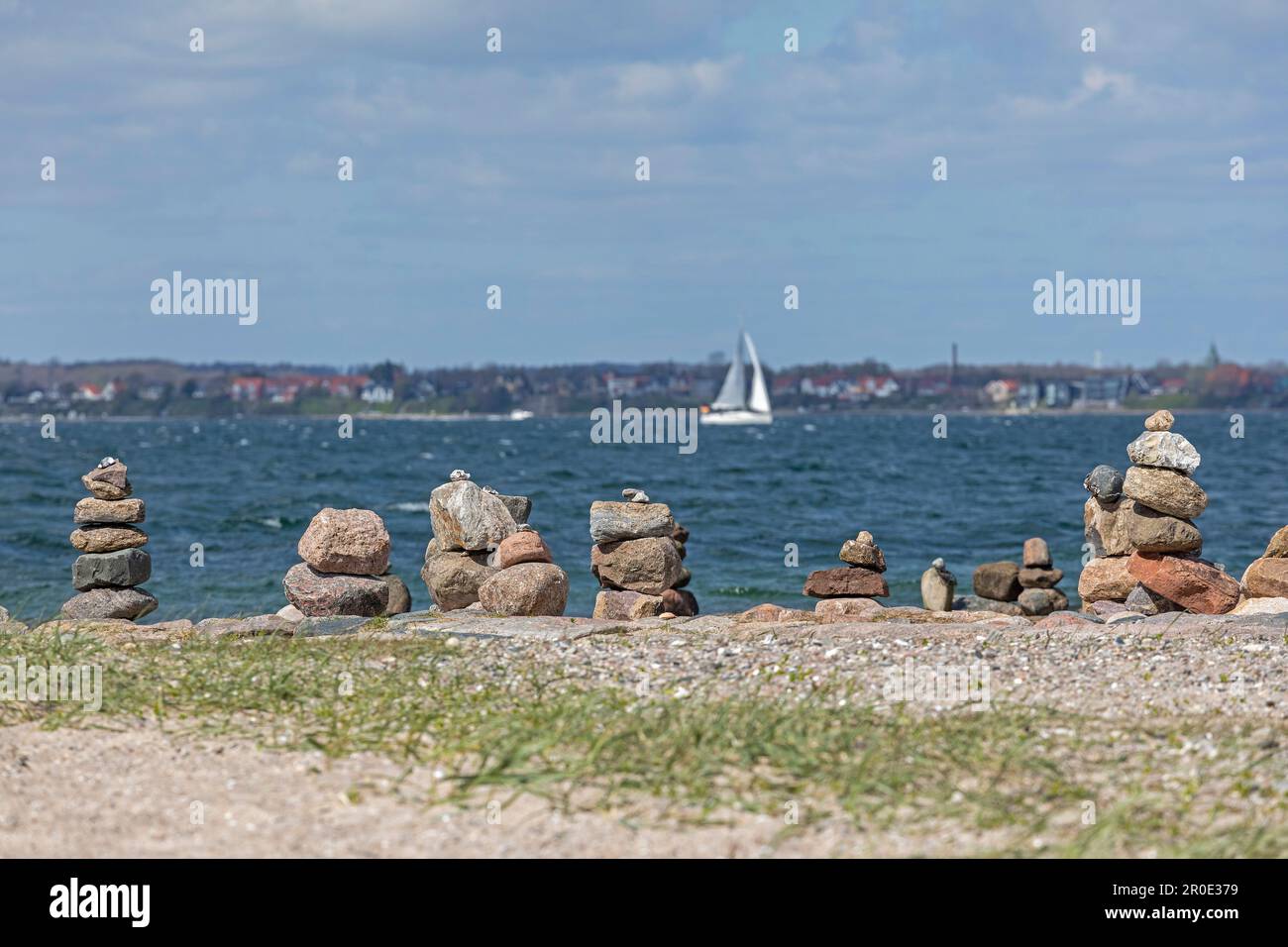 Caintrs, nella parte più settentrionale del continente tedesco, vista la Danimarca, barca a vela, Mar Baltico, Penisola Holnis, Schleswig-Holstein, Germania Foto Stock