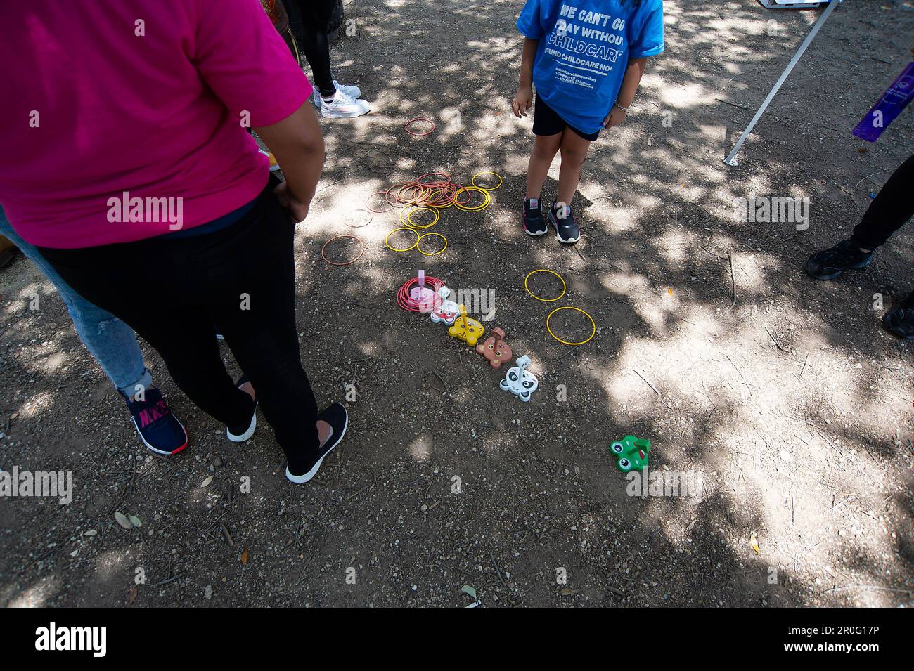 8 maggio 2023: I manifestanti partecipano al rally Day Without Child Care presso la capitale dello stato del Texas per le proteste pianificate e gli arresti di lunedì nella speranza di ricordare ai legislatori federali e statali che hanno disperatamente bisogno di assistenza governativa. Austin, Texas. Mario Cantu/CSM Foto Stock