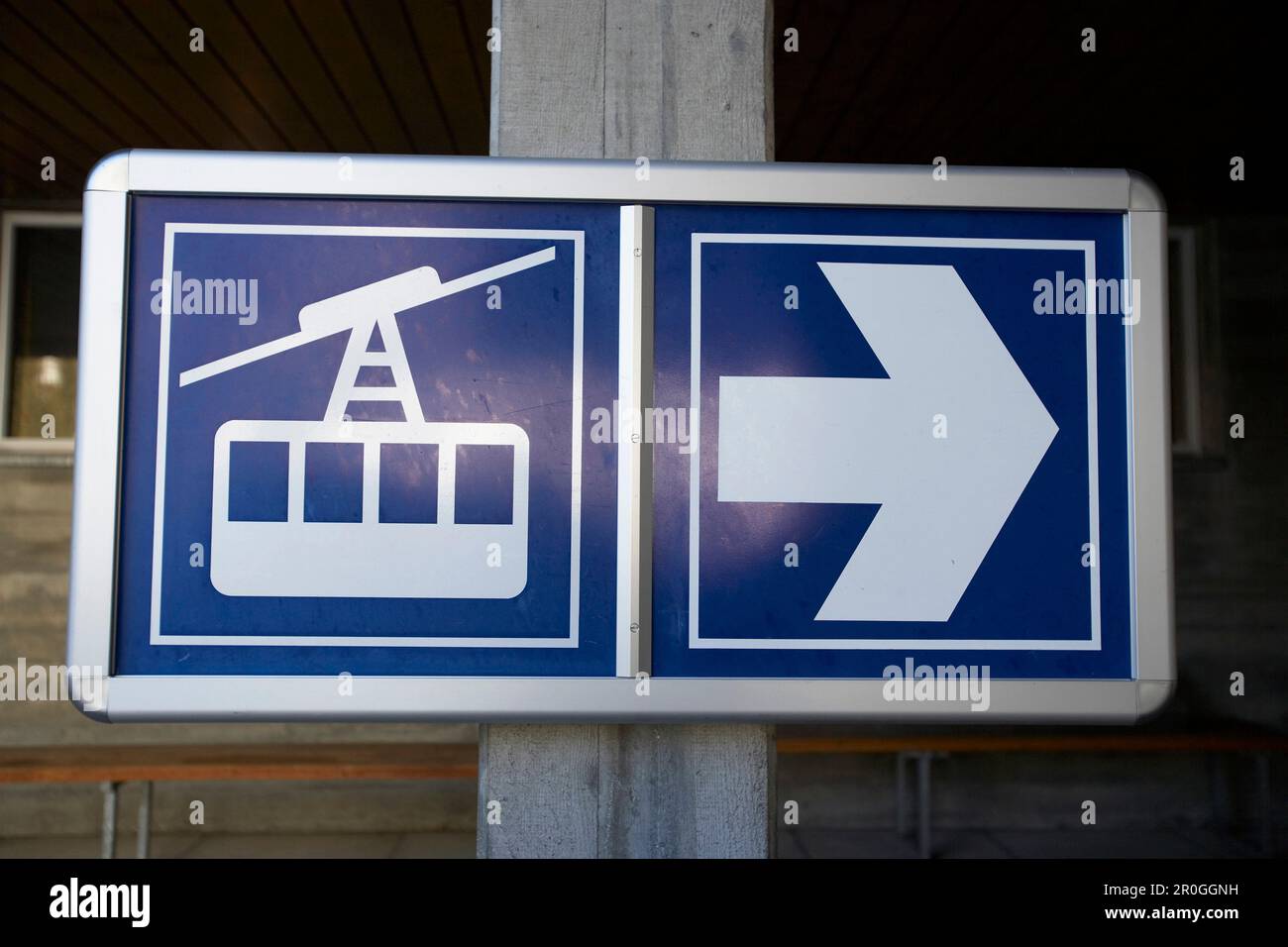 Informazioni cartello stazione della funivia, Pischa, Davos, Canton Grigioni, Svizzera Foto Stock