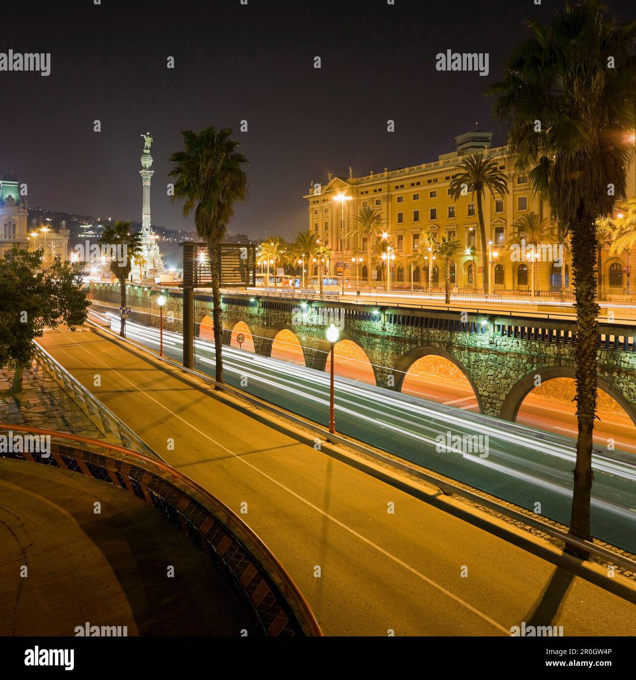 Strade vuote di notte, Ronda del Litoral, Barcellona, Spagna, Europa Foto Stock